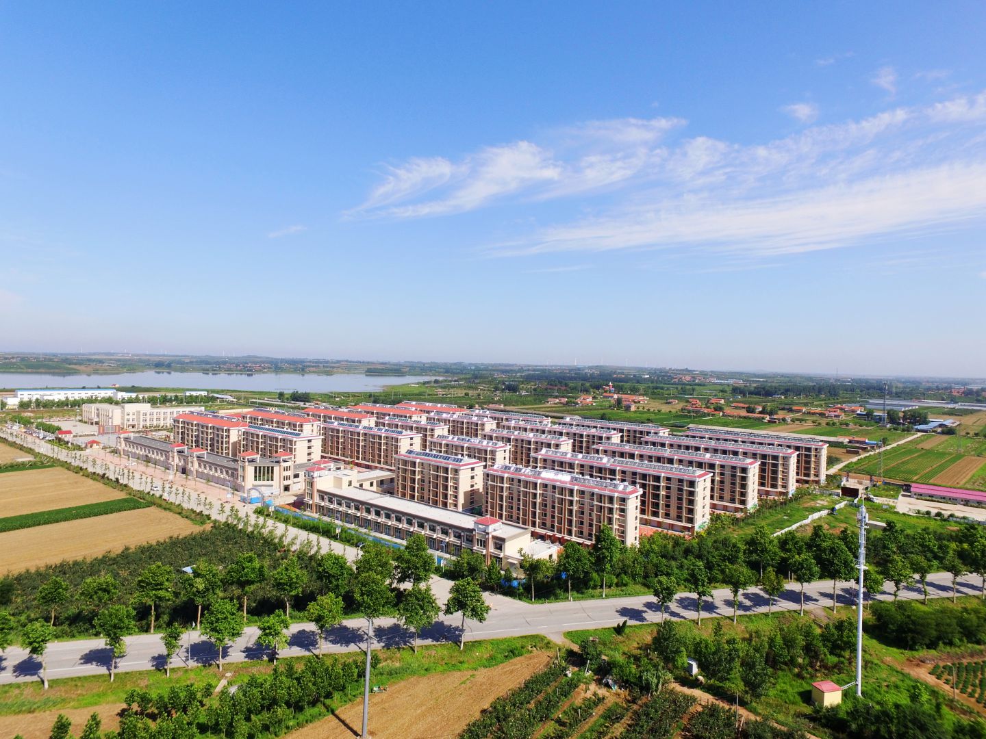 开云(中国)莱西平度公司河头店镇龙泉湖社区项目实景图01_compressed